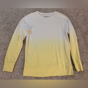 Eddie Bauer Dipdye Sweatshirt in Cream to Yellow, Size Medium